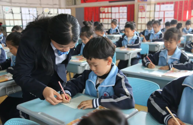 助力学生养成安稳自主的训练深入执行立德树人根本使命 助力学生养成安稳自主的训练深入执行立德树人根本使命