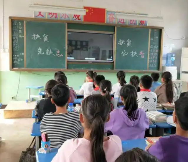 优质教师让教育公正的阳光洒满村庄照亮孩子们的梦想 优质教师让教育公正的阳光洒满村庄照亮孩子们的梦想